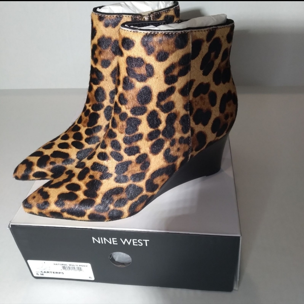 NWT Nine West Size 6 Carter Leopard Natural Multi Pony Wedge Bootie